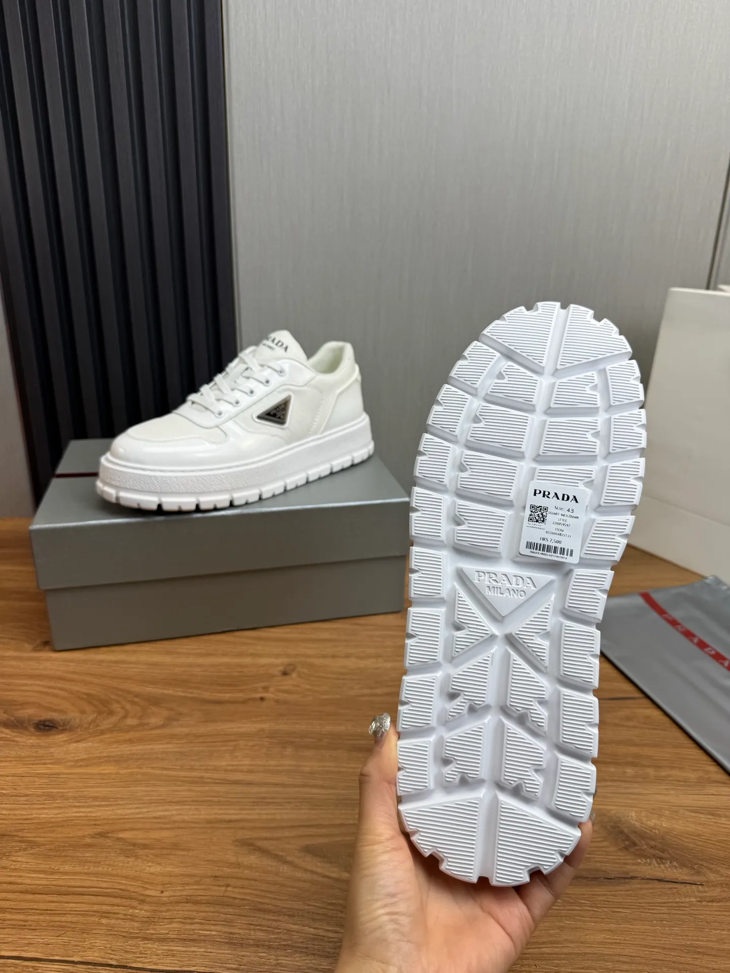 Men's shoes 💰580💰 [PRADA] Autumn and winter hot men's shoes shipped 👏Official website synchronized ⬆️Original fly-woven cowhide fabric + cowhide lining, 1⃣️:1⃣️reproduction, original sole, 38-45 (45. Customized, non-refundable)